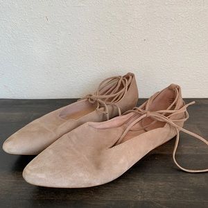 Seychelles “Hive” Nude Flats - Size US Women’s 8.5